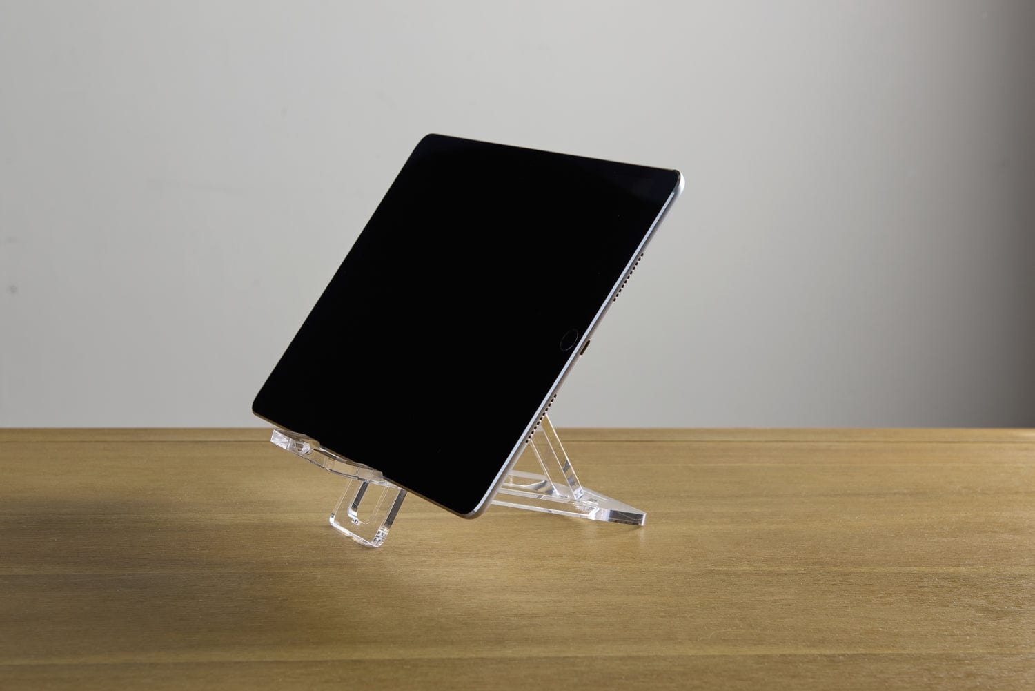 Acrylic Mobile Phone and Tablet Easel 102765 russell+hazel Acrylic Organization